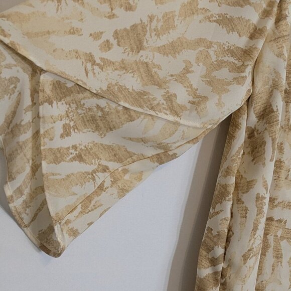 BEAUTIFUL BY LAWRENCE ZARIAN, Beige Animal Print Chiffon Pullover Top; Size 2X - Picture 3 of 6